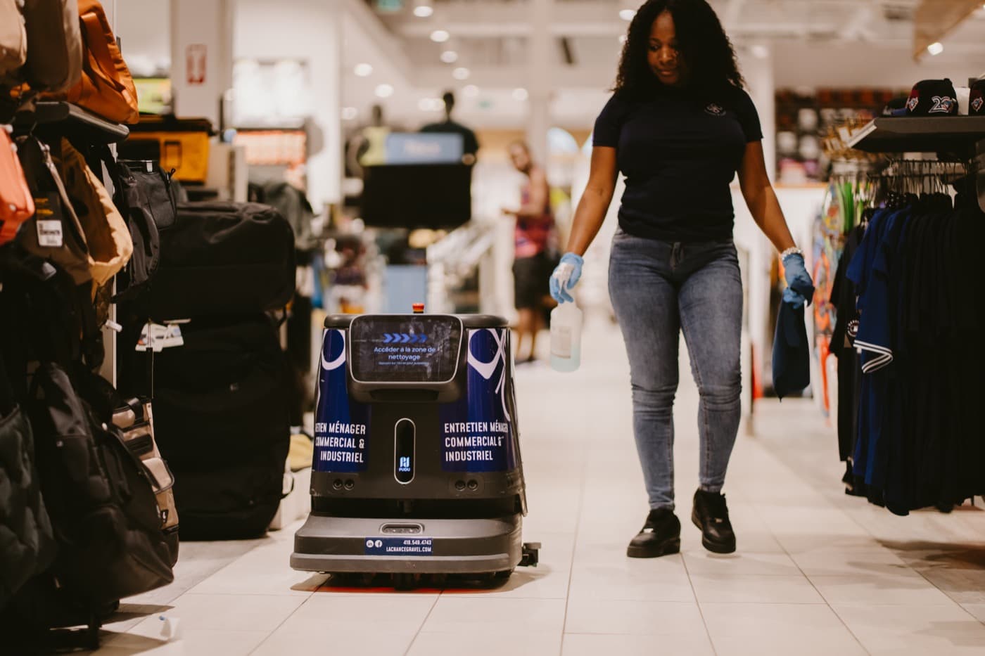 Robot Lachance-brandé déployé en magasin de sport